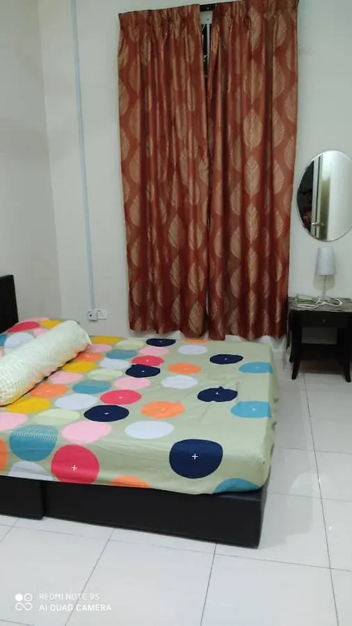 Hana Homestay With Private Pool Near Bandaraya Melaka At Taman Bertam Perdana 0*, Malacca Malaysia