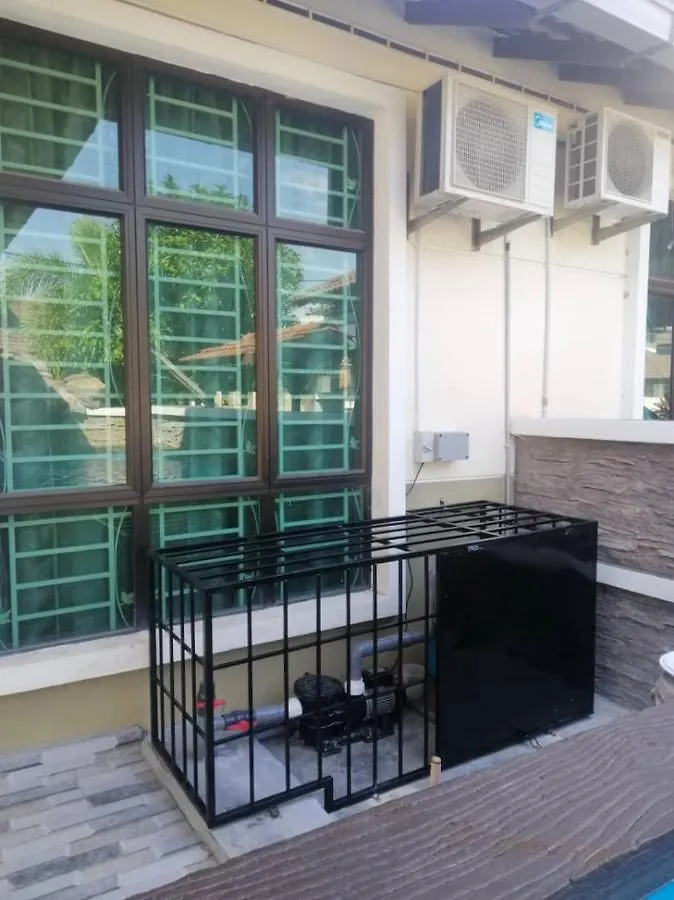 Hana Homestay With Private Pool Near Bandaraya Melaka At Taman Bertam Perdana Malaysia